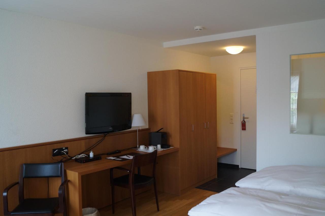 Gasthof Zum Roten Lowen Hotel Rohrdorf Bagian luar foto